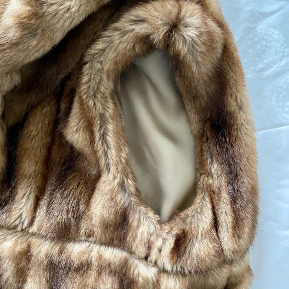 Vintage Zara Woman Faux Mink Fur Vest with Faux Leather Trim - Picture 7 of 15